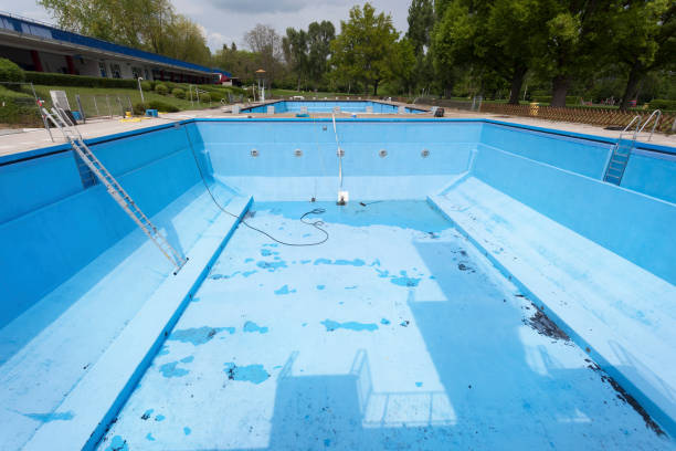 Best Residential water damage restoration  in Cedar Falls, IA